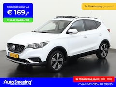 MG ZS - EV Luxury 45 kWh | Trekhaak | Panoramadak | Stoelverwarming | Zondag Open