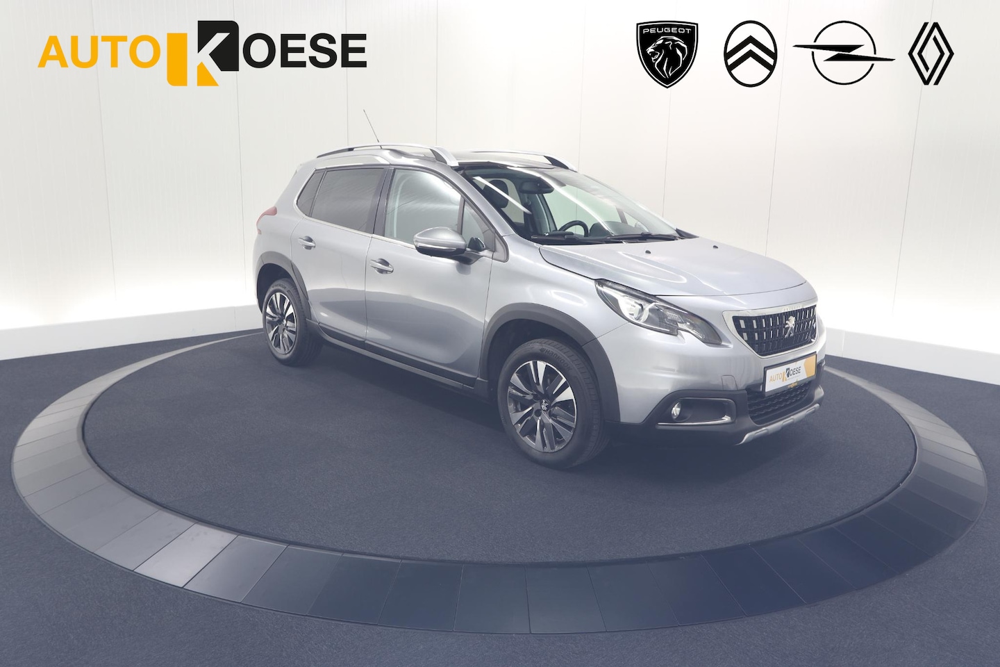 Peugeot 2008 - PureTech 110 Allure | Panoramadak | Apple Carplay | Navigatie | Parkeersensoren - AutoWereld.nl