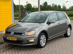 Volkswagen Golf - 1.2 TSI BlueMotion ECC Airco Navi stoelverw PDC Adaptive cruise