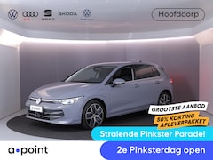 Volkswagen Golf - 1.5 eHybrid Style Edition 204 pk Automaat (DSG) | Verlengde garantie | Navigatie | Parkeer