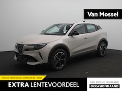 Alfa Romeo Junior - Elettrica 54 kWh | Apple Carplay/Android Auto | Climate control | 18" Lichtmetalen velgen
