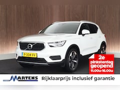 Volvo XC40 - 1.5 129pk Automaat T2 Core Camera Keyless Sportstoelen Stoelverwarming Navigatie