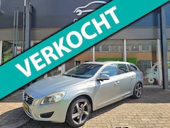 Volvo V60 - V60 2.4 D6 AWD Plug-In Hybrid Summum