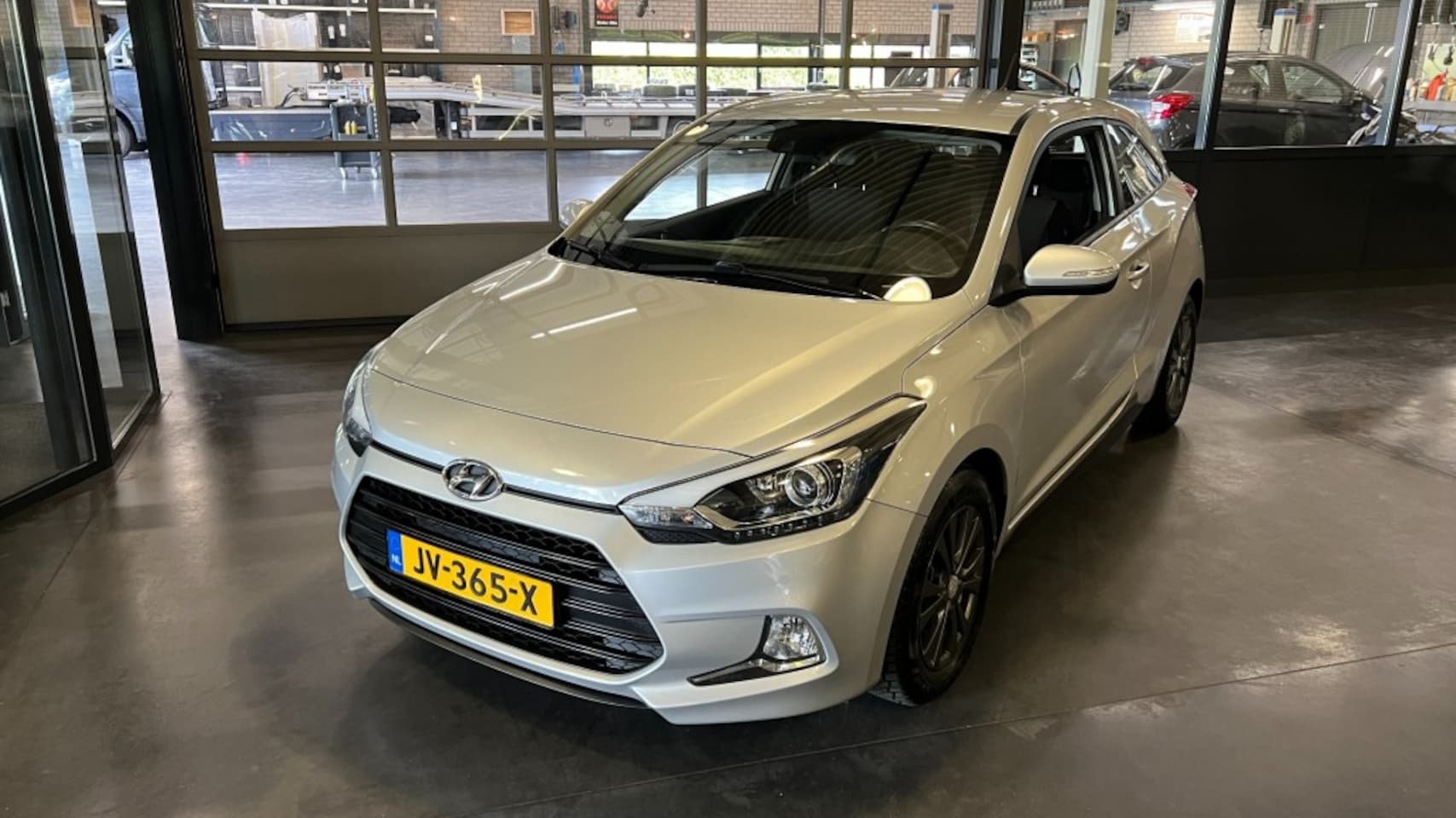 Hyundai i20 - 1.2 MOTION COMFORT 1e Eigenaar - AutoWereld.nl