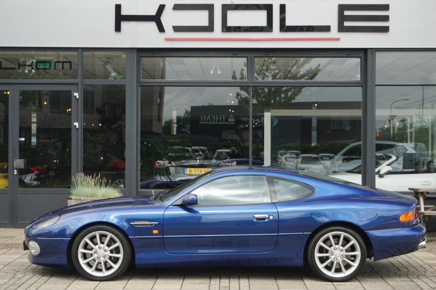 Aston Martin V12 Vantage - DB7 5.9 - AutoWereld.nl