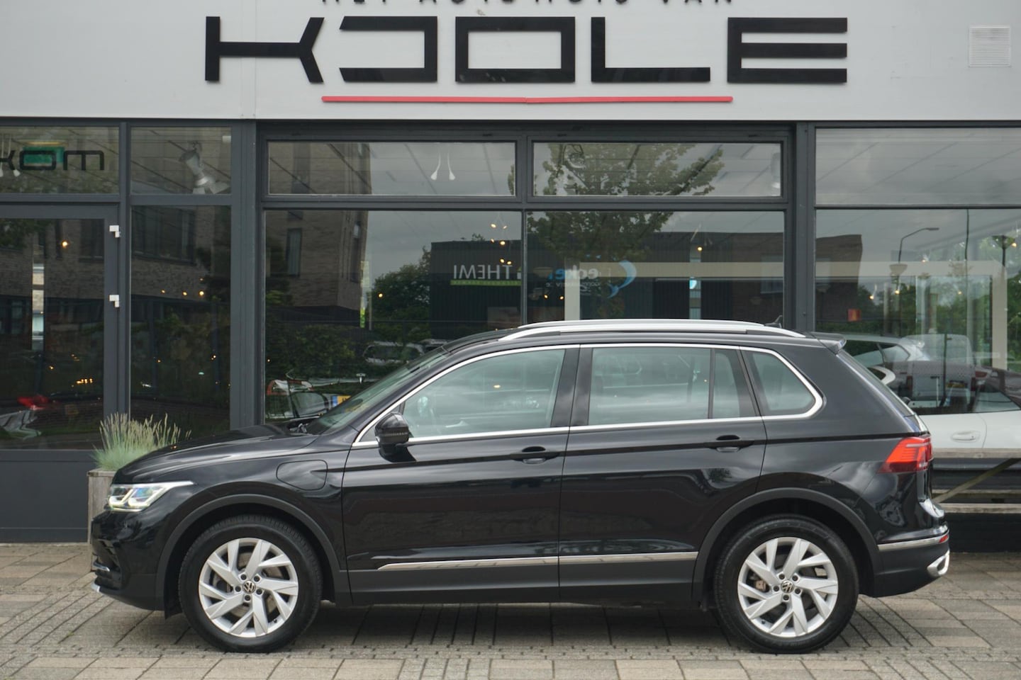 Volkswagen Tiguan - 1.4 TSI eHybrid Elegance | trekhaak - AutoWereld.nl