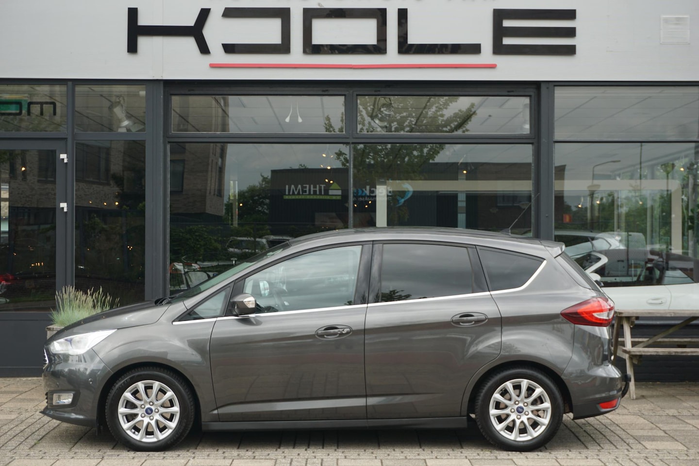 Ford C-Max - 1.5 Titanium | Trekhaak - AutoWereld.nl