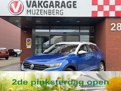 Volkswagen T-Roc - 1.0 TSI Style // FULL LED // LEDER // NAVI // CLIMA // BI-TONE // STOELVERWARMING //