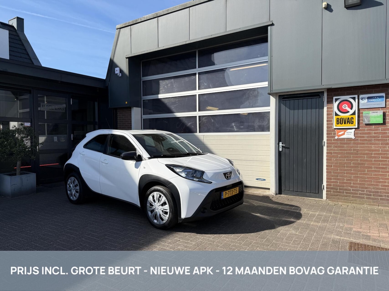 Toyota Aygo X - 1.0 VVT-i MT Play CARPLAY/CAMERA *ALL-IN PRIJS* - AutoWereld.nl