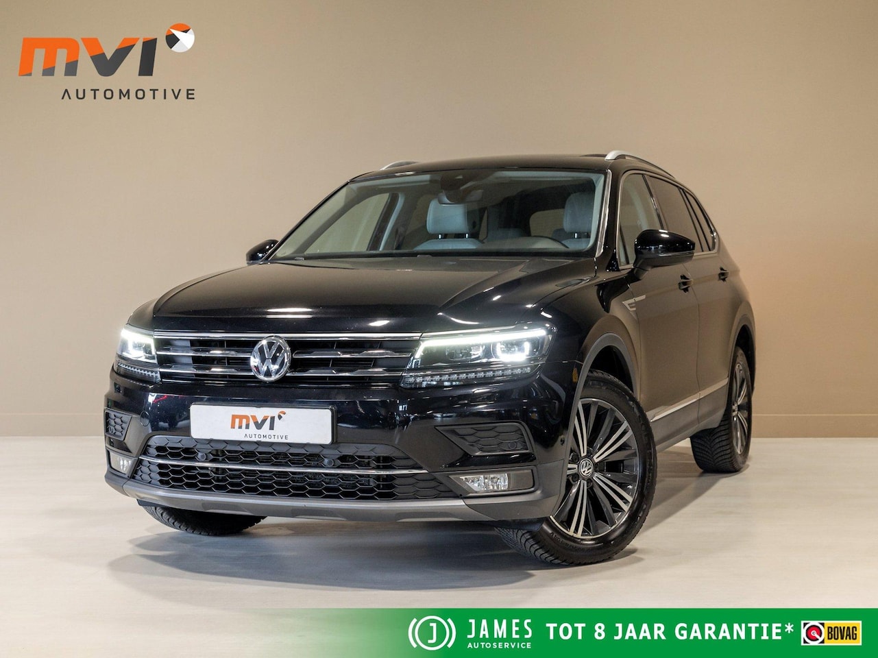 Volkswagen Tiguan Allspace - 1.5 TSI Highline 7pers. / 150pk / Panoramadak / Trekhaak / Leder - AutoWereld.nl