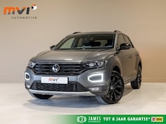 Volkswagen T-Roc - Sport / 150pk / Achteruitrij camera / Virtual cockpit / Adaptieve cruise control /