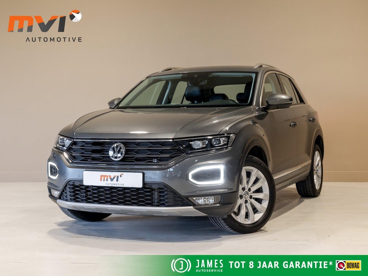 Volkswagen T-Roc - 2.0 TSI 4Motion Sport / 190pk / Trekhaak / Leder / Achteruitrij camera / - AutoWereld.nl