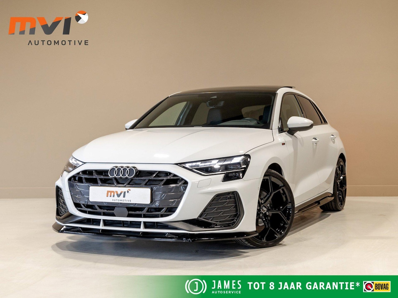 Audi A3 Sportback - 35 TFSI 2x S-Line edition / 150pk / Maxton / Panorama dak / Sonos / Achteruitrij camera / - AutoWereld.nl