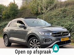 Volkswagen T-Roc - 1.5 TSI Life Business AUTOMAAT PANO 17'' 2024