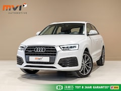 Audi Q3 - 2.0 TFSI quattro Design / 220pk / Trekhaak / Achteruitrij camera /