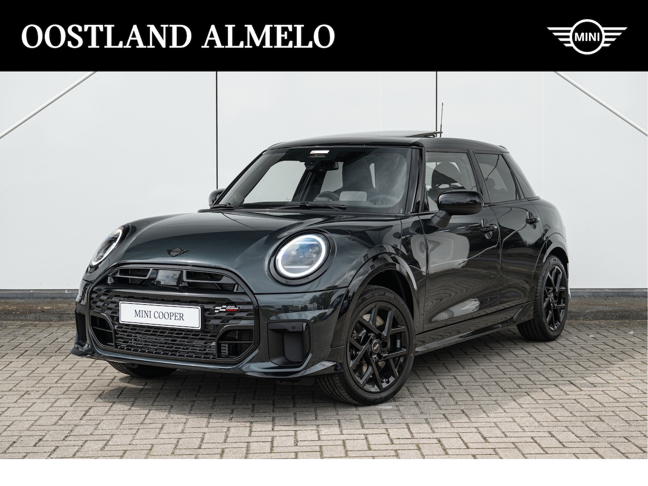 MINI Cooper - Hatchback C Automaat / JCW / Pakket M / 17" John Cooper Works Sprint Spoke black - AutoWereld.nl