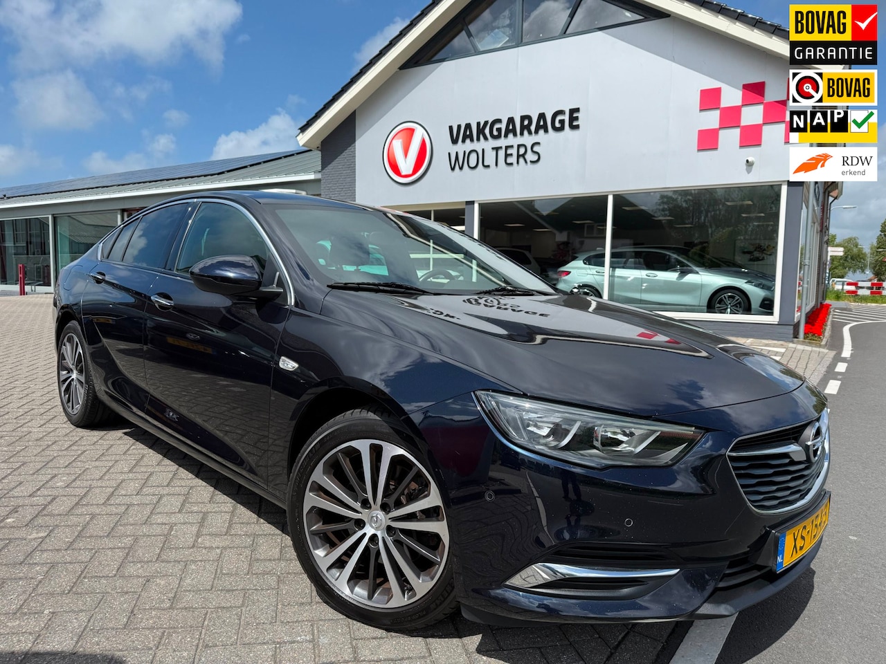 Opel Insignia Grand Sport - 1.6 Turbo Business Executive RIJKLAARPRIJS! - AutoWereld.nl