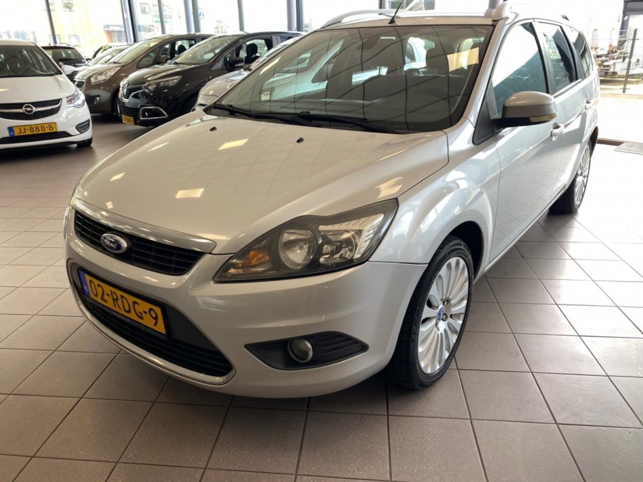 Ford Focus Wagon - 1.8 Limited NW APK AIRCO BJ 2011 !!! - AutoWereld.nl