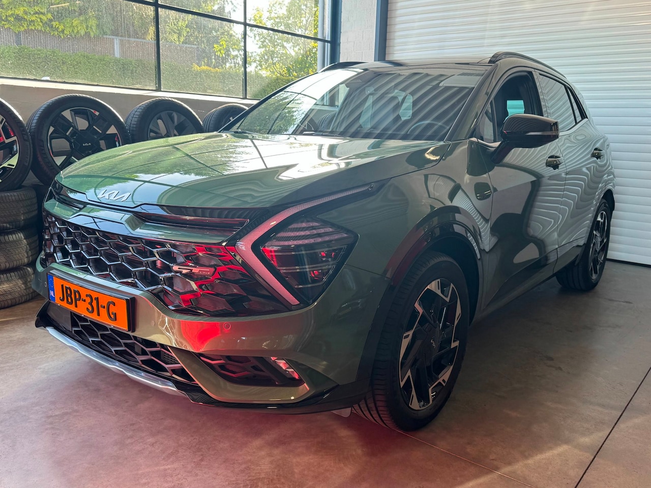 Kia Sportage - 1.6 T-GDi Plug-in Hybrid AWD GT-Line | Panoramadak | Stuurverwarming | Stoelverwarming | - AutoWereld.nl