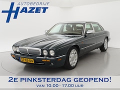 Daimler Super V8 - 4.0 364 PK SUPERCHARGED AUT. *ORIG. NL* + SCHUIFDAK / LEDER / STOELVERW