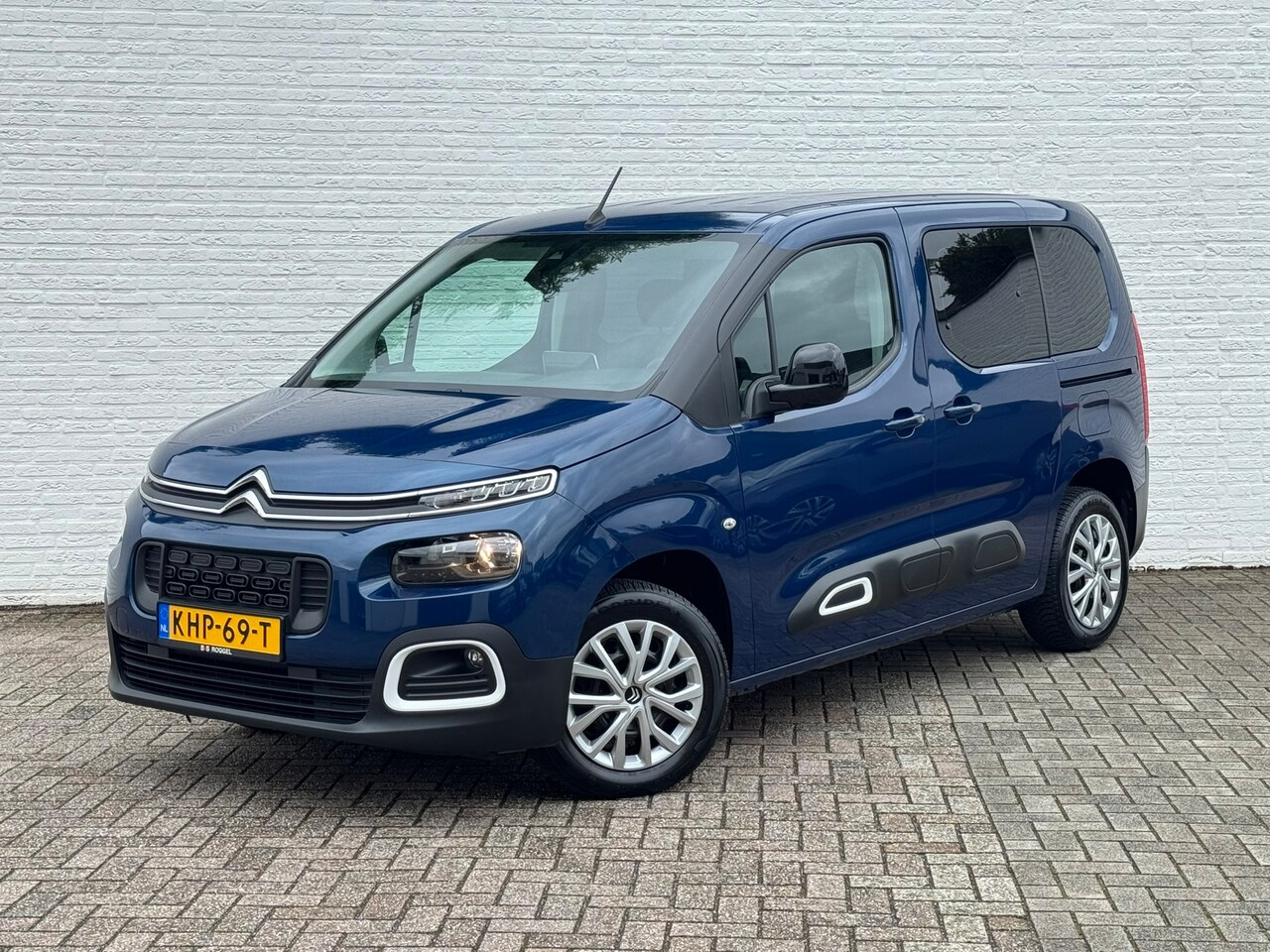 Citroën Berlingo - 1.2 PureTech AIrco Cruise Carplay Trekhaak Navi Parkeersensoren - AutoWereld.nl