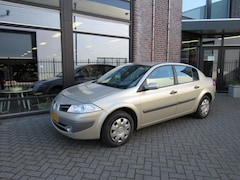 Renault Mégane - 1.6 16V SEDAN EXPLUX S