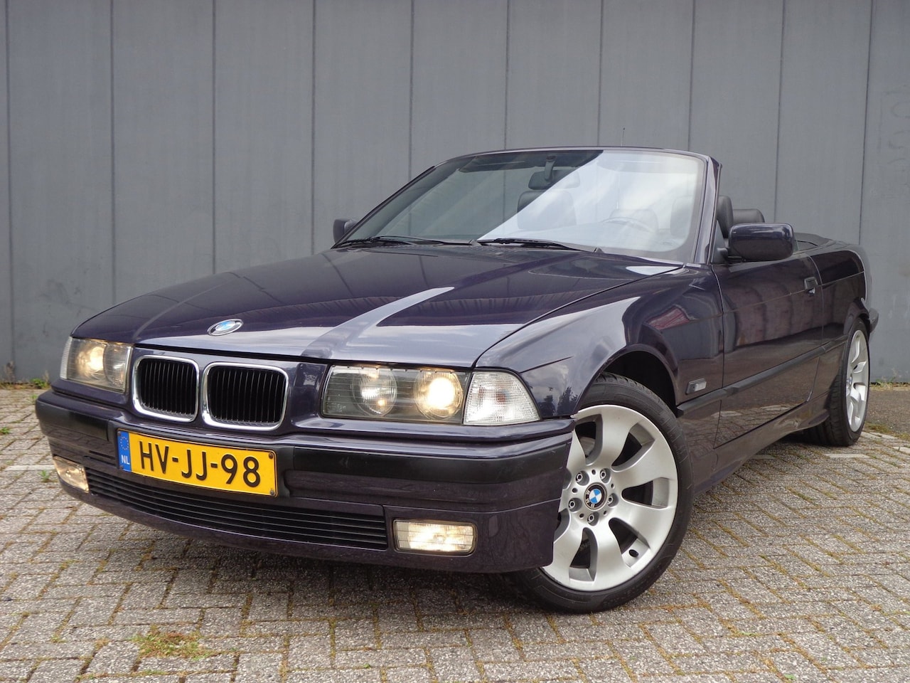 BMW 3-serie Cabrio - 318i Uniek,3 Eig,Onderhoud - AutoWereld.nl