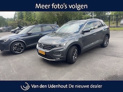 Volkswagen T-Roc - 1.0 TSI 115pk Style / Panoramadak / Navigatie / Stoelverwarming / Camera