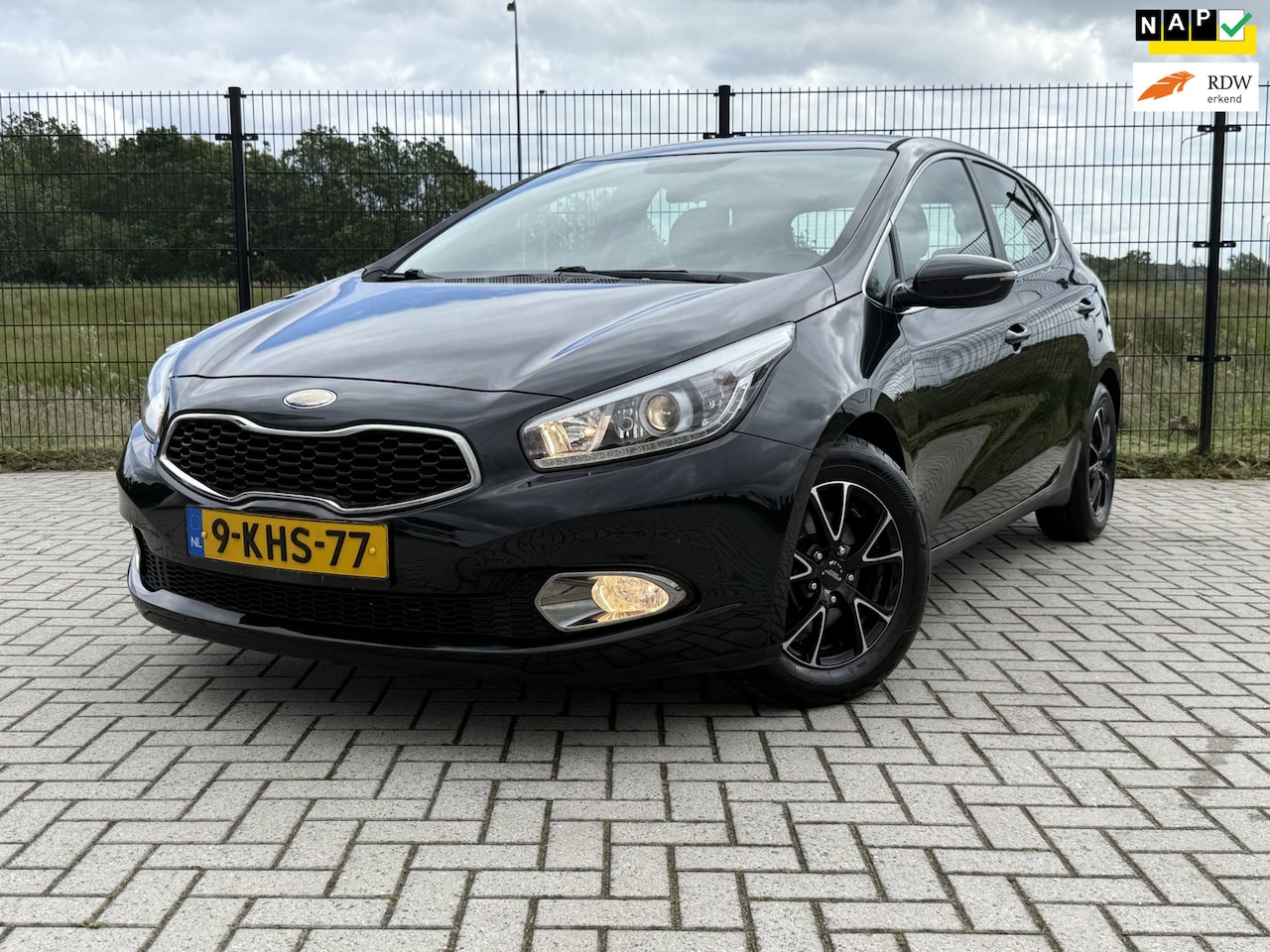 Kia Cee'd - 1.6 GDI 20th Anniversary | Trekhaak | Camera | ACC | - AutoWereld.nl