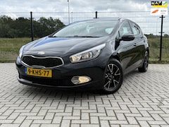 Kia Cee'd - 1.6 GDI 20th Anniversary | Trekhaak | Camera | ACC |
