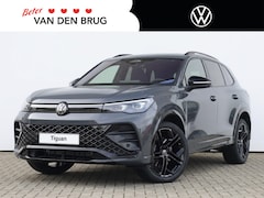 Volkswagen Tiguan - R-Line Edition 1.5 eHybrid 272 PK | Navigatie | Trekhaak | LED Matrix | Panoramadak | Blac