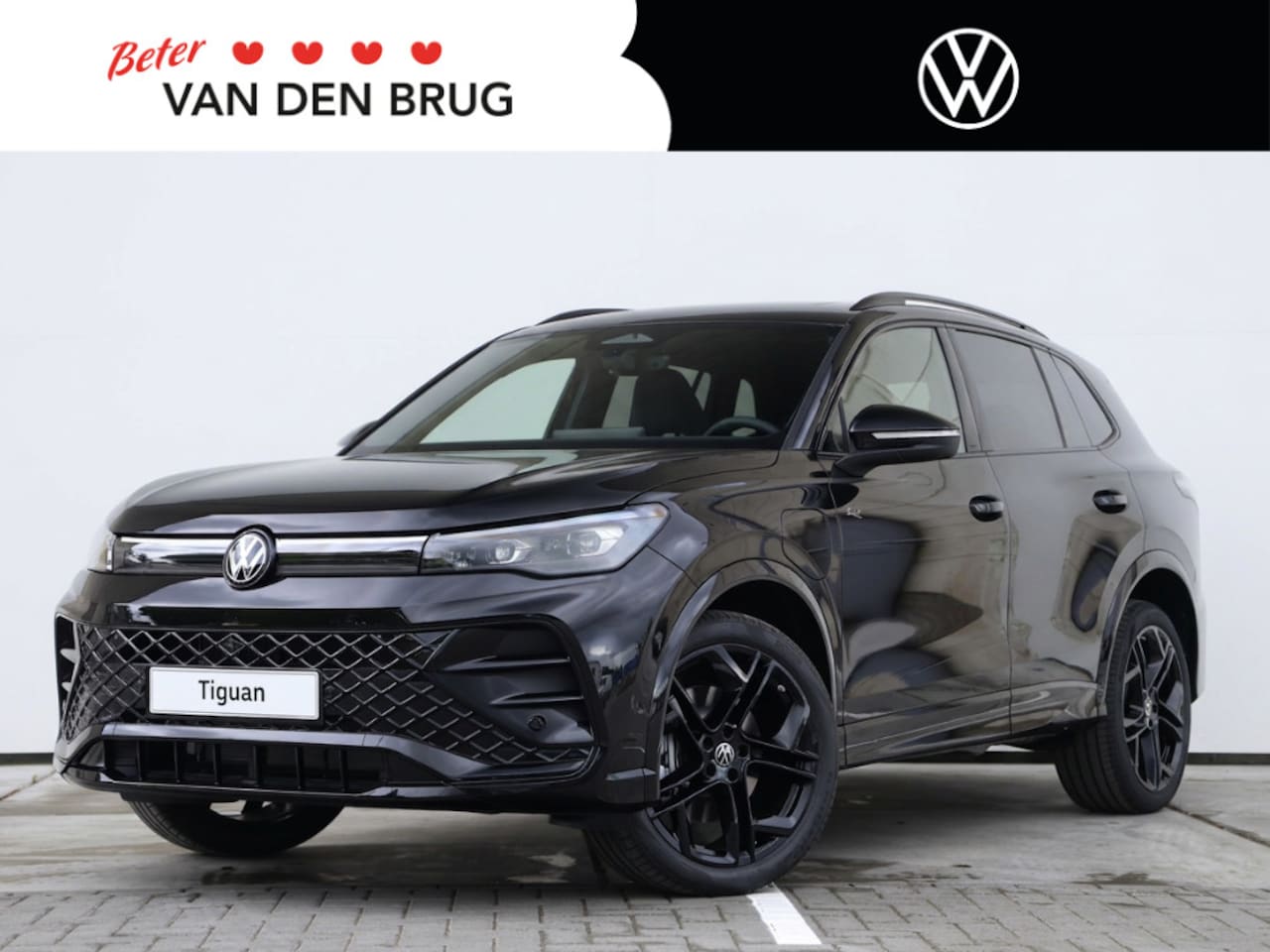 Volkswagen Tiguan - R-Line Edition 1.5 eHybrid 200 kW / 272 PK SUV 6 v | Trekhaak | Panorama | Head Up | Black - AutoWereld.nl