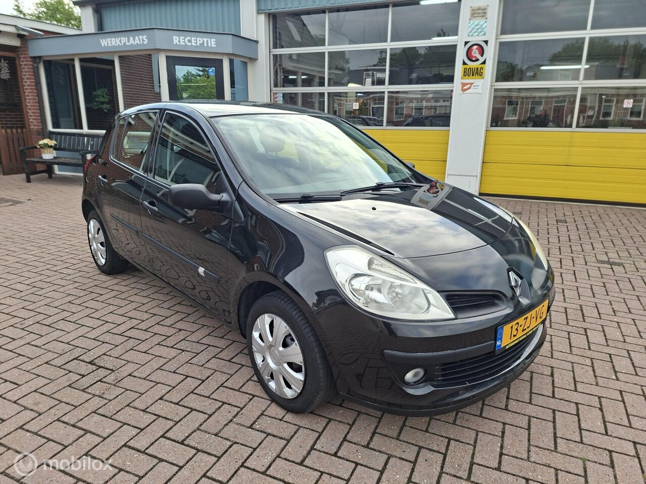 Renault Clio - 1.2-16V Authentique 1.2-16V Authentique - AutoWereld.nl