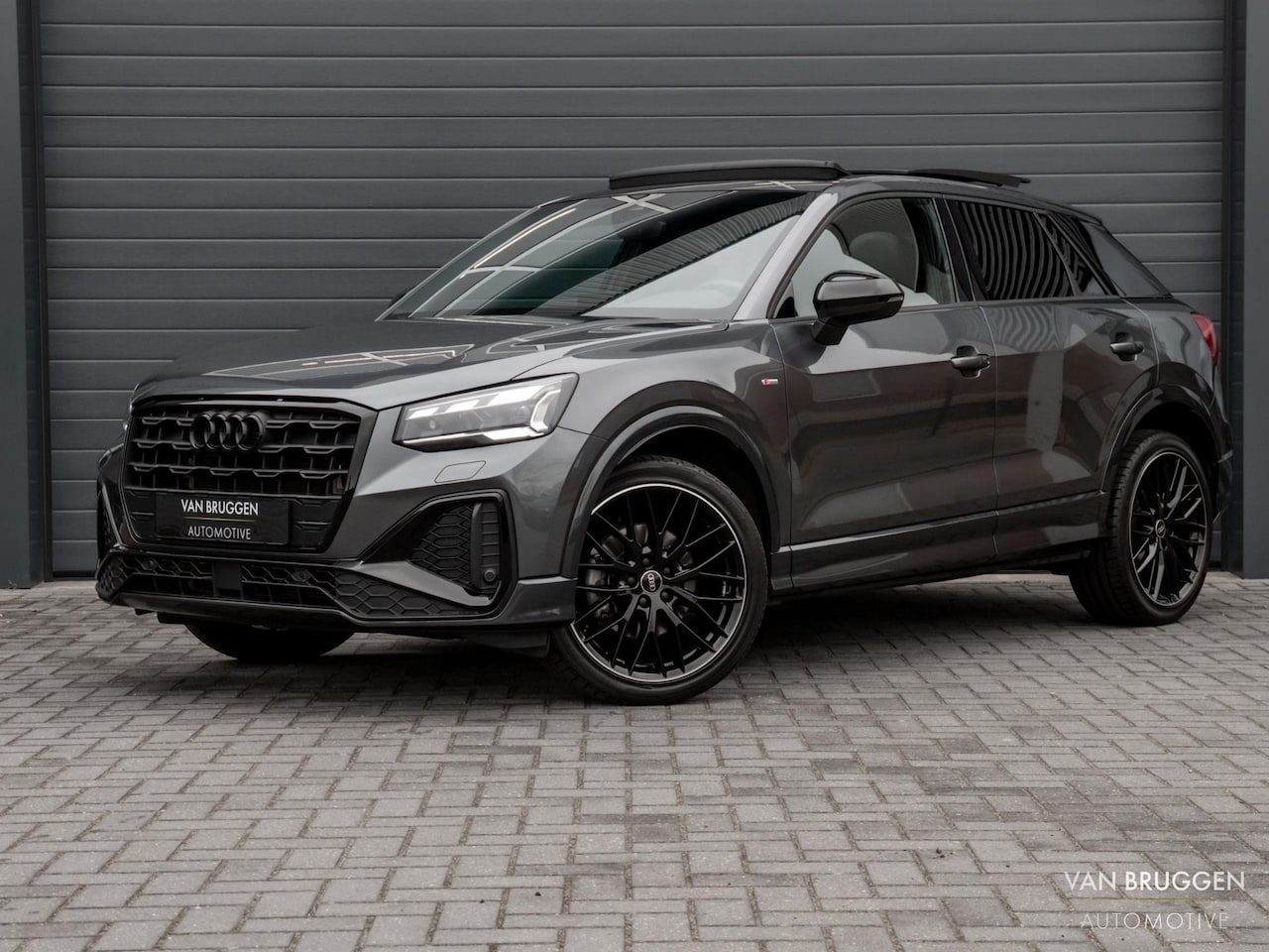 Audi Q2 - 35 TFSI S-Line Pano SONOS Keyless Sfeer BTW Camera - AutoWereld.nl