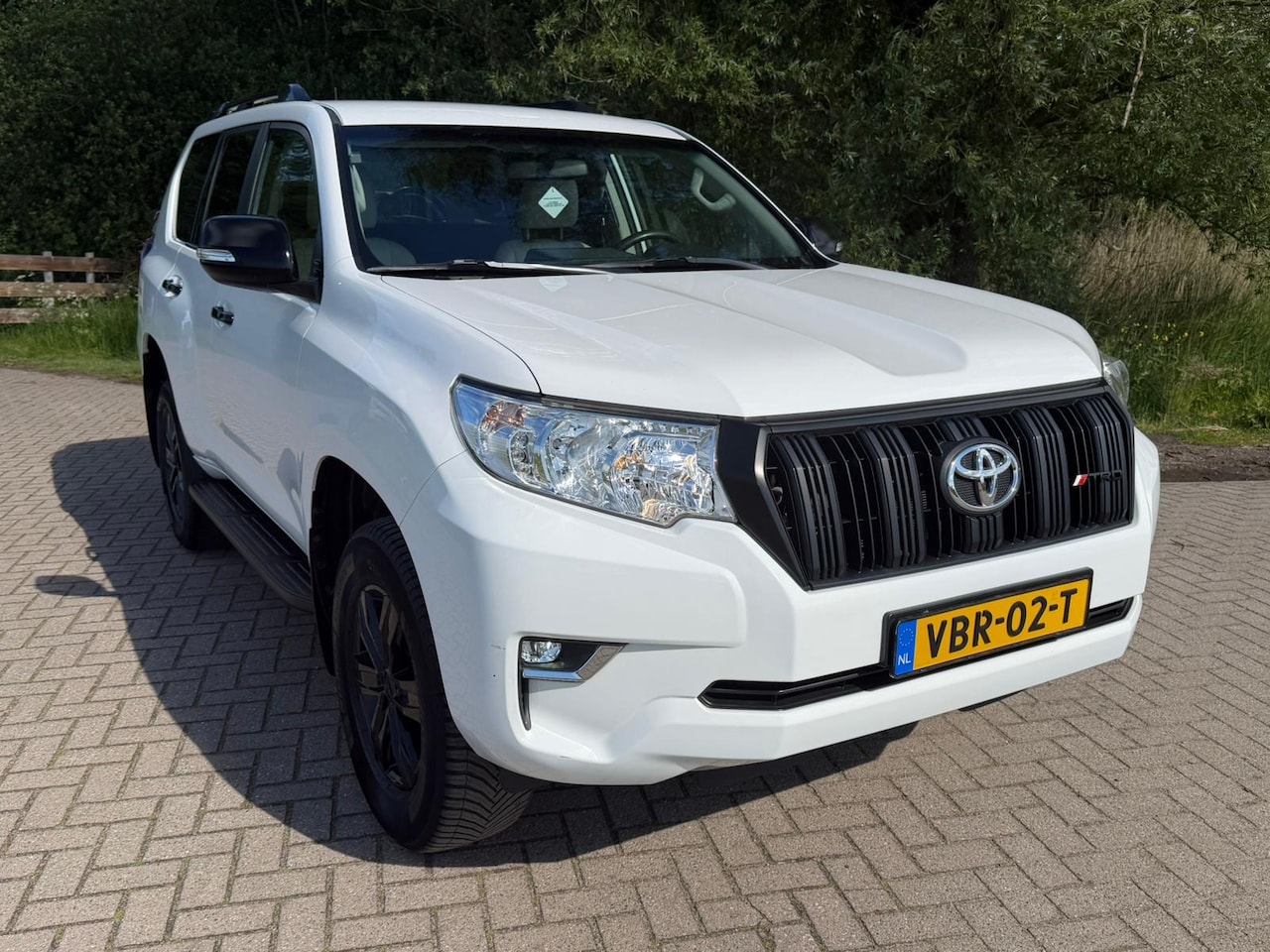 Toyota Land Cruiser 150 - 2.8 D-4D-F Comfort Window Van - AutoWereld.nl