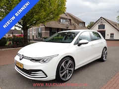 Volkswagen Golf - 1.0 TSI Golf / ACC / CARPLAY / PDC / 19''