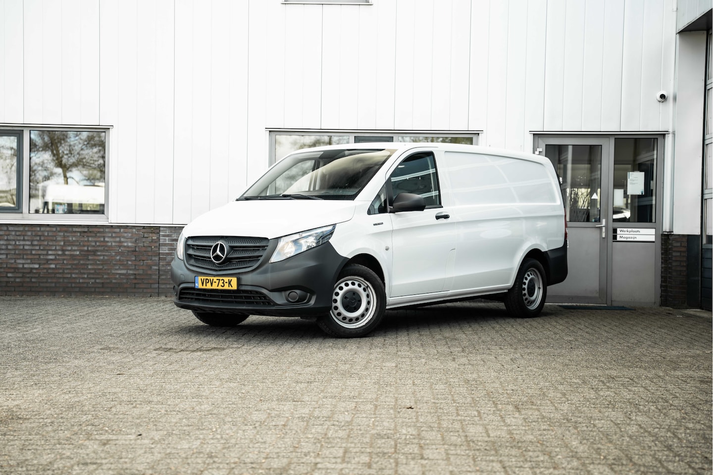 Mercedes-Benz eVito - eVito Lang 41 kWh - AutoWereld.nl