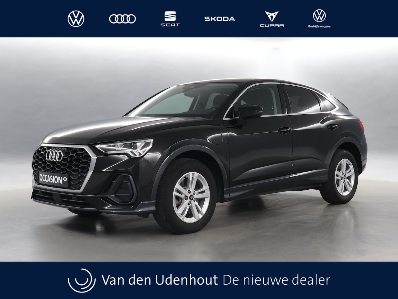 Audi Q3 Sportback - 45 TFSI e 245pk PHEV Business Edition / Adaptive Cruise / Camera / Stoelverwarming - AutoWereld.nl