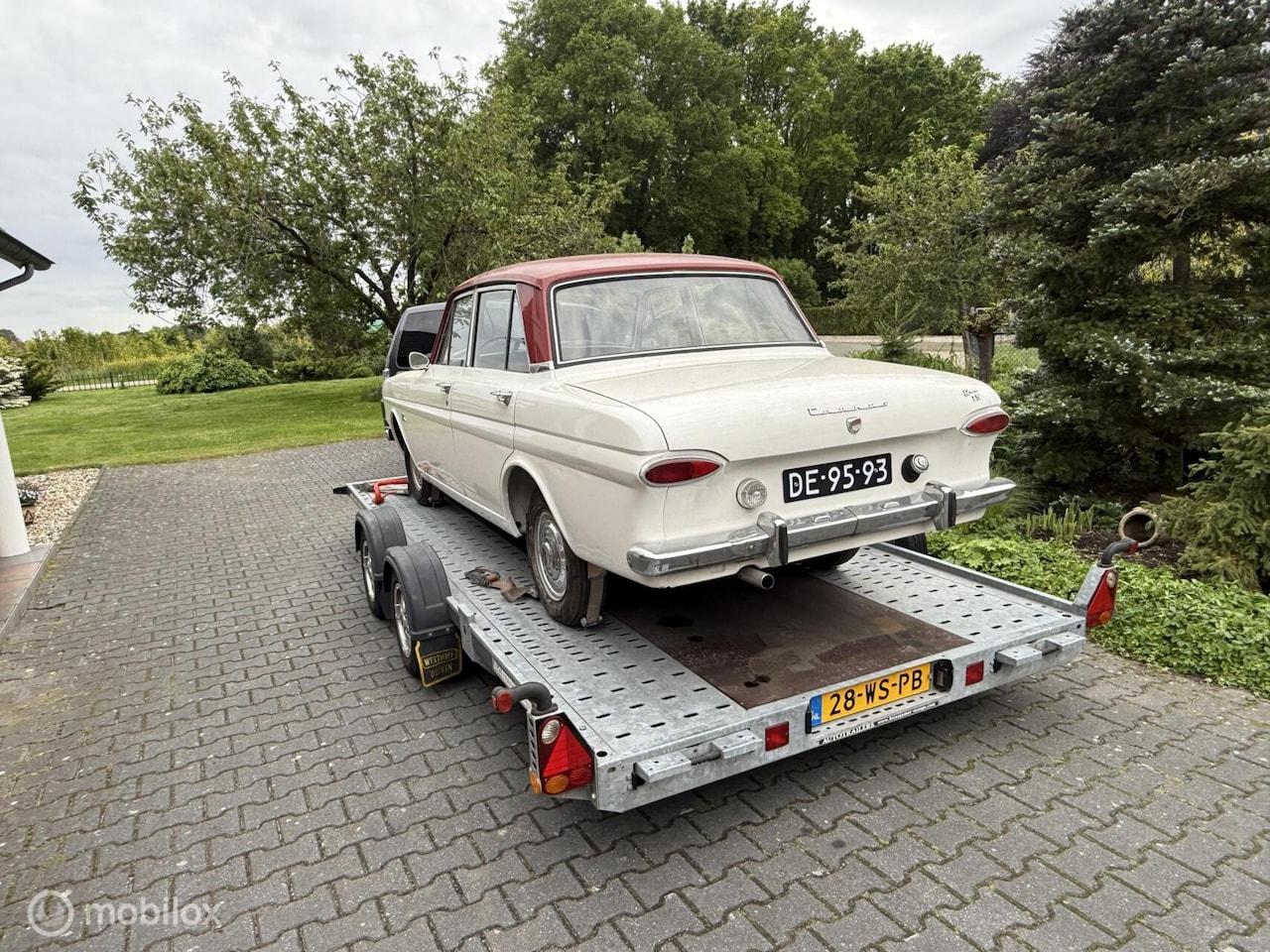 Ford Taunus - 12M P4 1.5 TS Sedan 4drs Gerestaureerd!!!! Geen Tectyl - AutoWereld.nl