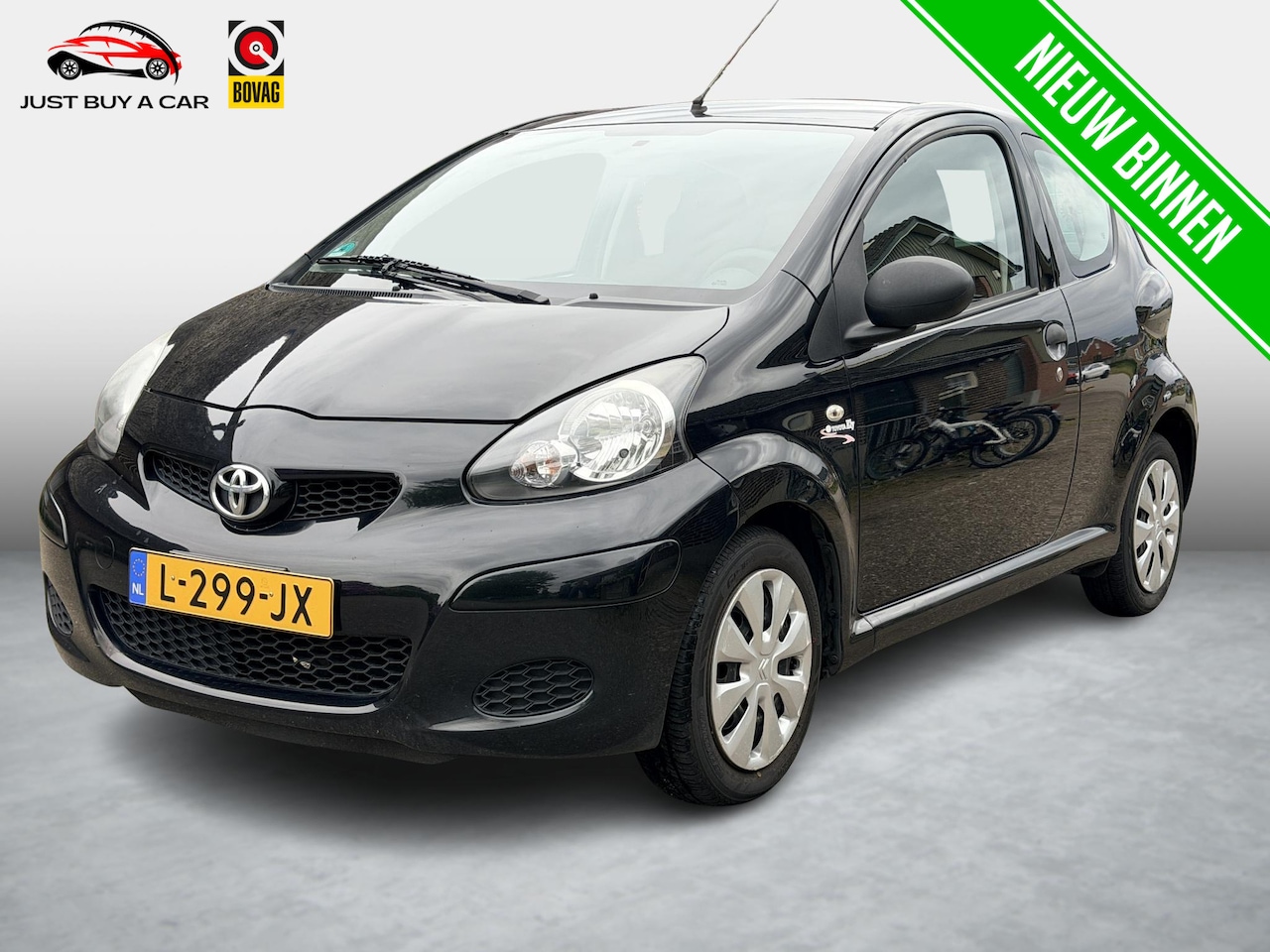Toyota Aygo - 1.0-12V Access / Airco / 1e Eigenaar / Nieuwe Beurt & APK / Veiligheids-Pakket / - AutoWereld.nl