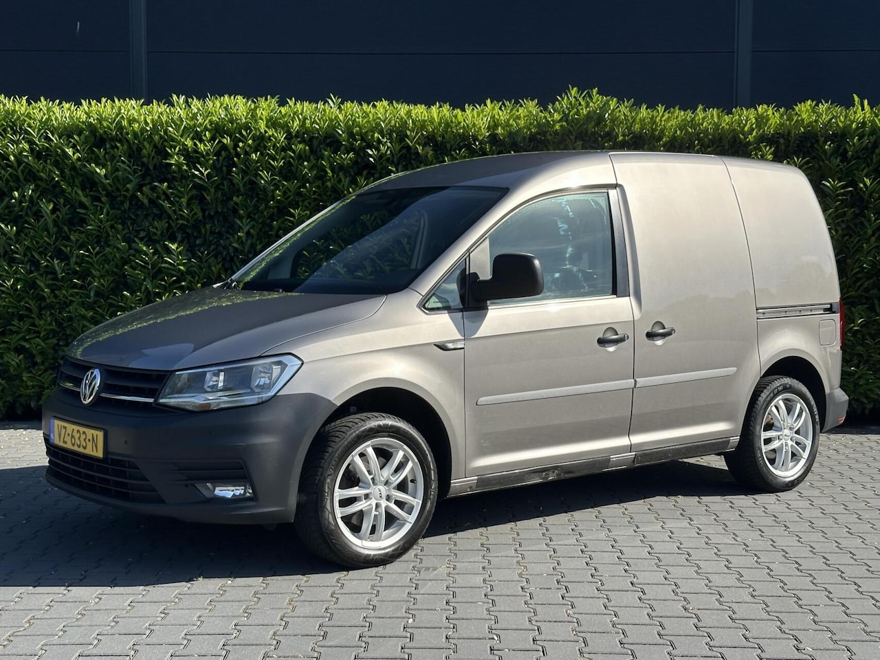 Volkswagen Caddy - Bestel 1.4 TSI AUTOMAAT L1H1 BMT COMFORTLINE, NAVI, CLIMATE, CRUISE, STOELVERWARMING, HAND - AutoWereld.nl