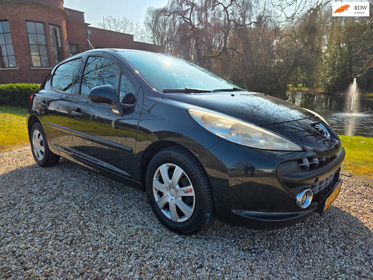 Peugeot 207 - 1.4 XR 5-deurs AIRCO/cruise - AutoWereld.nl