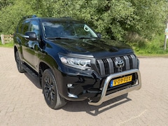 Toyota Land Cruiser 150 - 2.8 D-4D-F Professional Black line Window Van