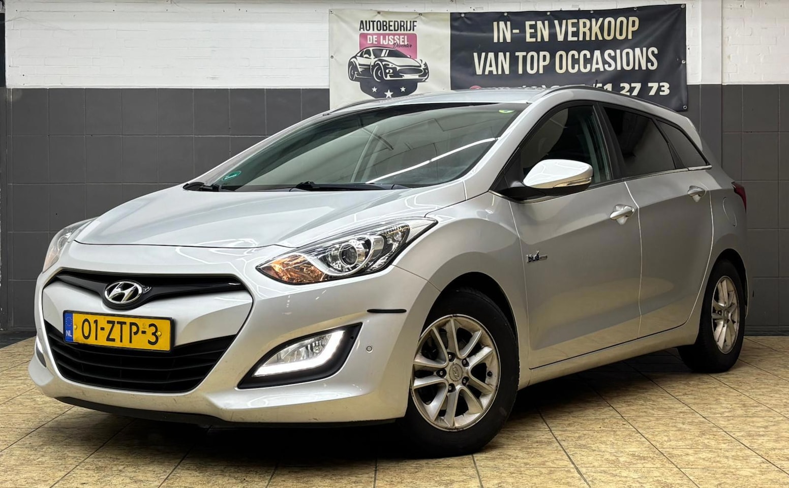 Hyundai i30 Wagon - 1.6 CRDi Business Edition/ Diesel/NW APK - AutoWereld.nl