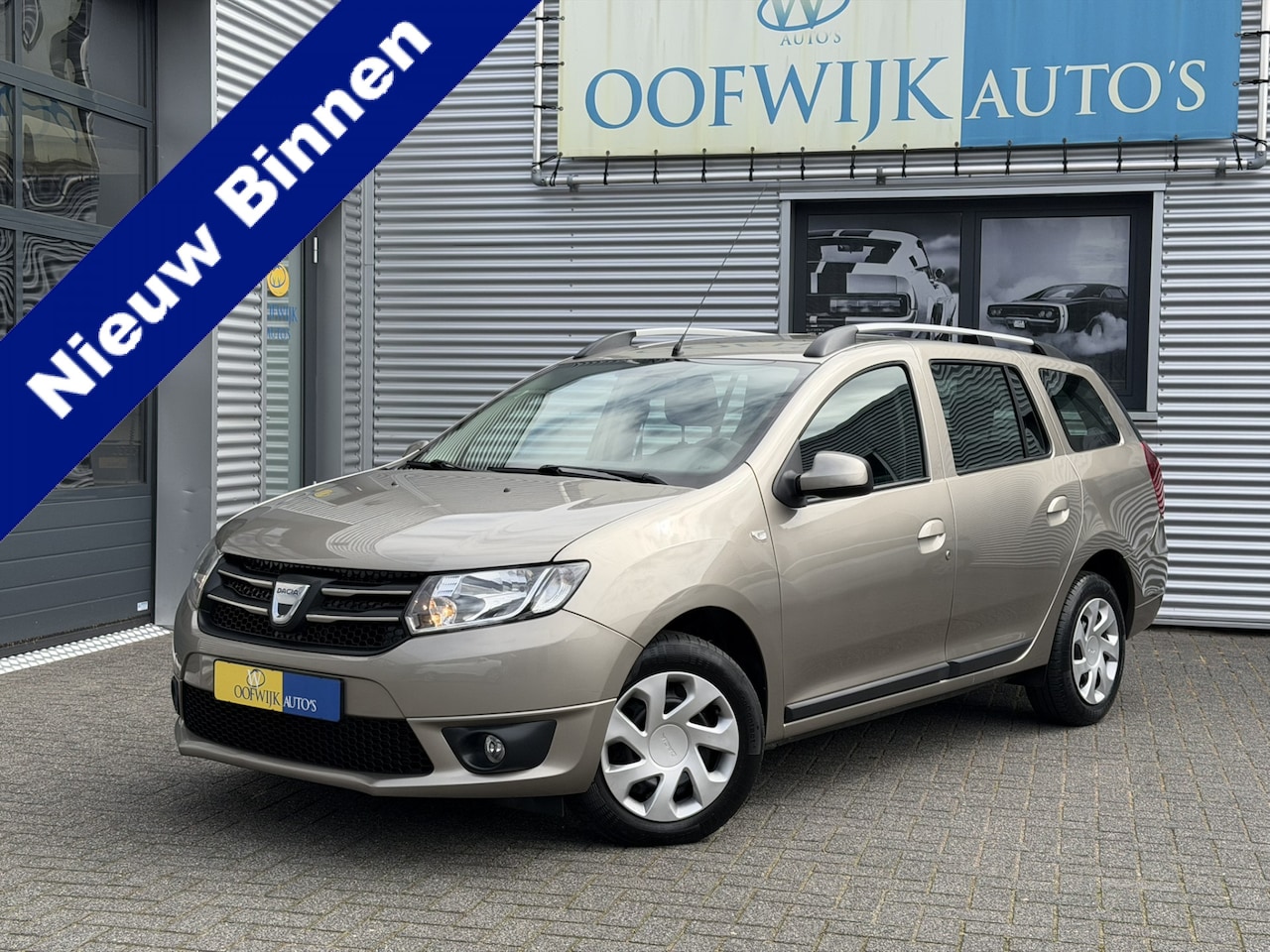 Dacia Logan MCV - 0.9 TCe Lauréate Airco Navi El-Pakket - AutoWereld.nl