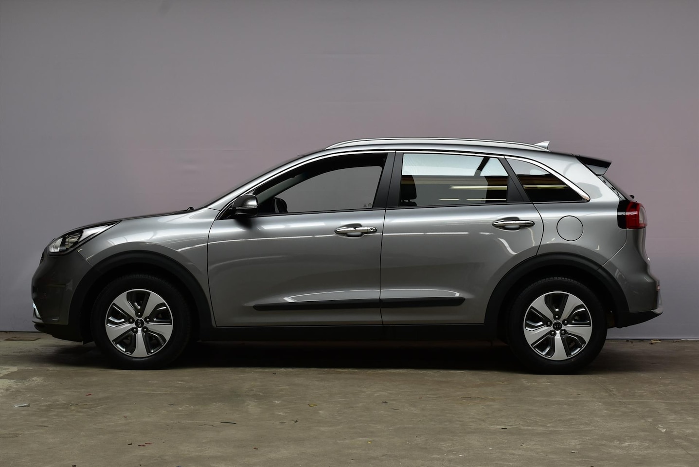 Kia Niro - 1.6 GDi Hybrid 141pk DCT6 DynamicLine - AutoWereld.nl