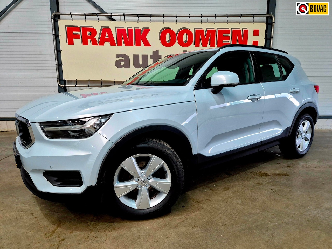 Volvo XC40 - 1.5 T2 129PK Momentum + Dealer OH|Parelmoer|LED|Adaptive Cruise|Climate|DAB|Navi|Apple|And - AutoWereld.nl