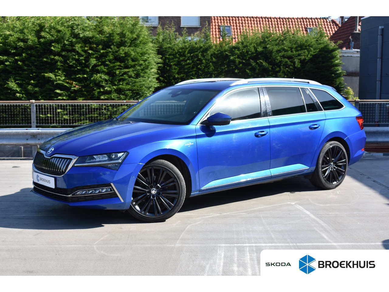 Skoda Superb Combi - L&K iV 218PK | Business Columbus pakket | 360 graden camera | Elektrisch wegklapbare trekh - AutoWereld.nl