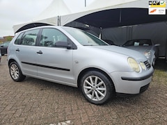 Volkswagen Polo - 1.4-16V (loop sloop cross export)