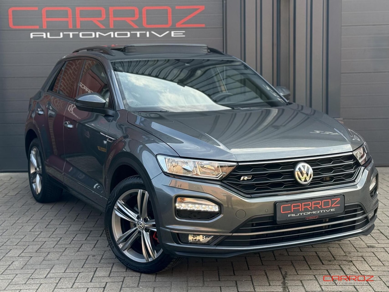 Volkswagen T-Roc - 1.5 TSI Sport R Line Pano Camera Cruise - AutoWereld.nl